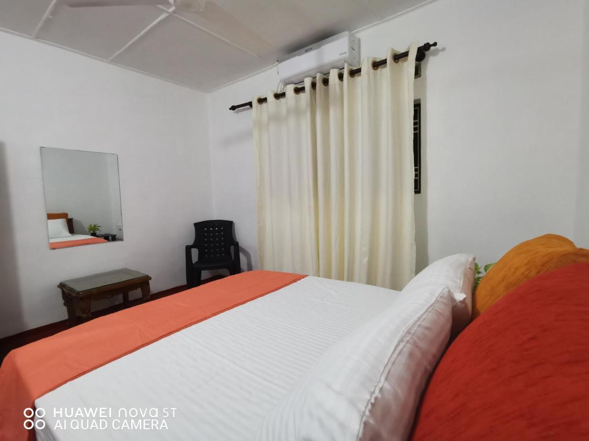 Bee Cottage Negombo Exterior foto