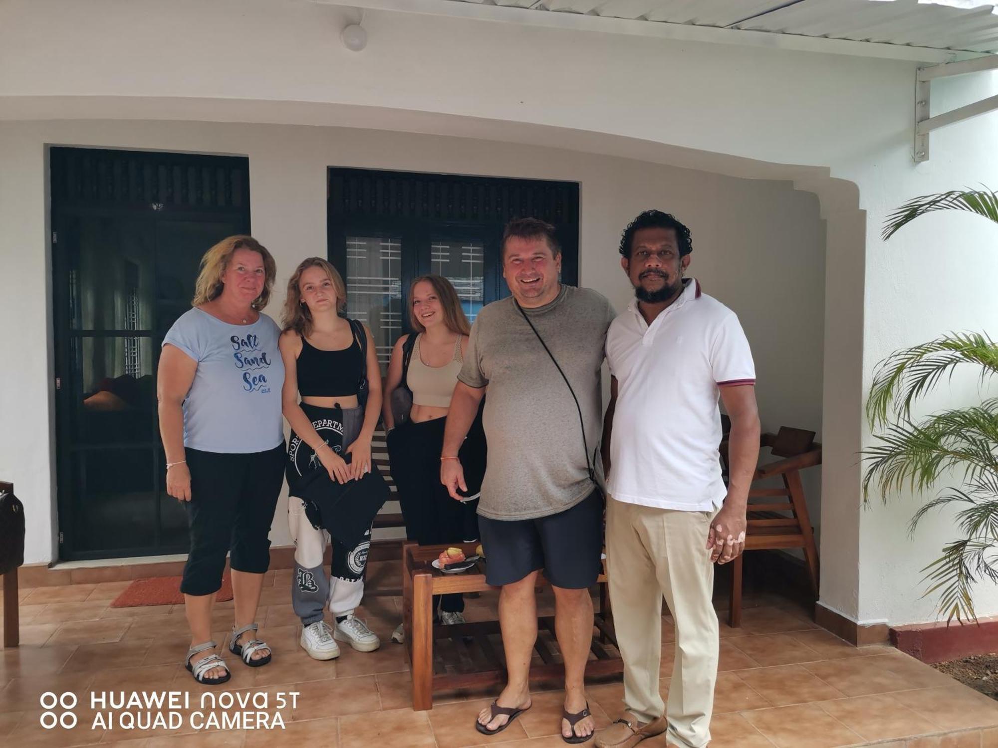 Bee Cottage Negombo Exterior foto